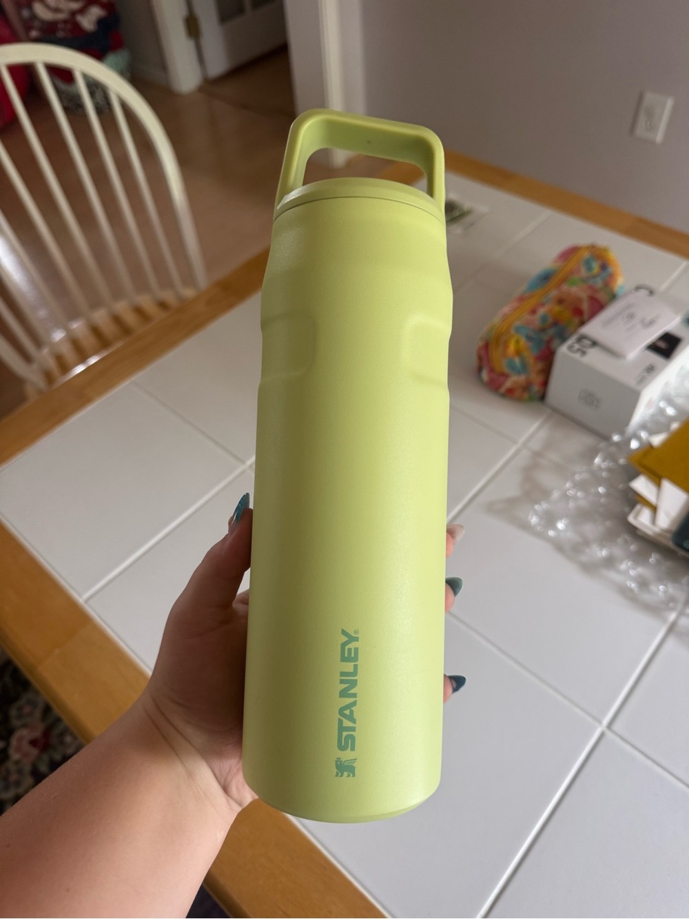 Green Stainless Water Bottle - Light Lime